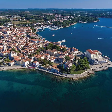 1 Bedroom Amazing In Apartament Poreč
